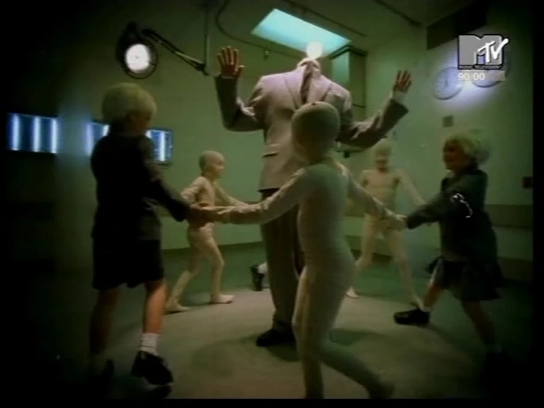 Garbage - pushit074[1].jpg